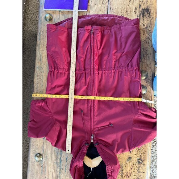Vintage Eddie Bauer Women's Red Jacket size Medium 1990s hooded Nylon - Picture 9 of 9